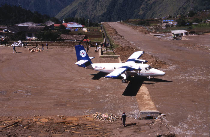 01_Aeroport de Lukla