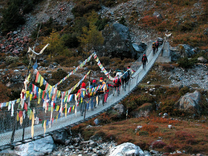 66_ Pont aux drapeaux.