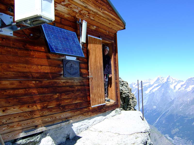 025 Cabane Solvay, il ne reste (que) 800m a descendre !