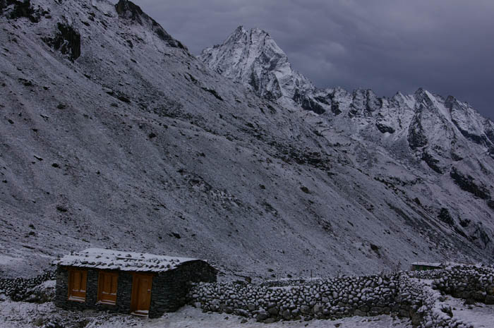 023 Na, dernier village avant le col