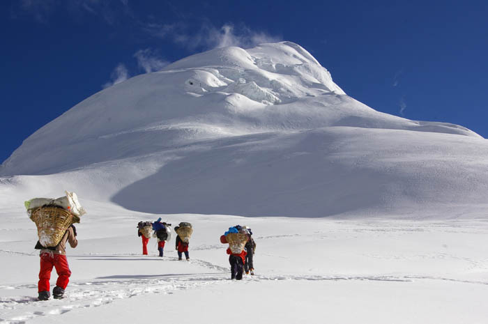 033 Pachermo (6273m)