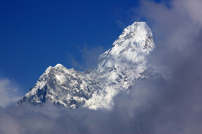 045 Ama Dablam