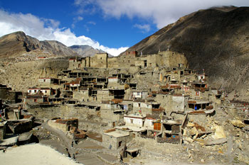 Aspect tibetain du village de phu  