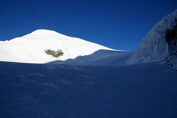 Montée vers le col et Saribung